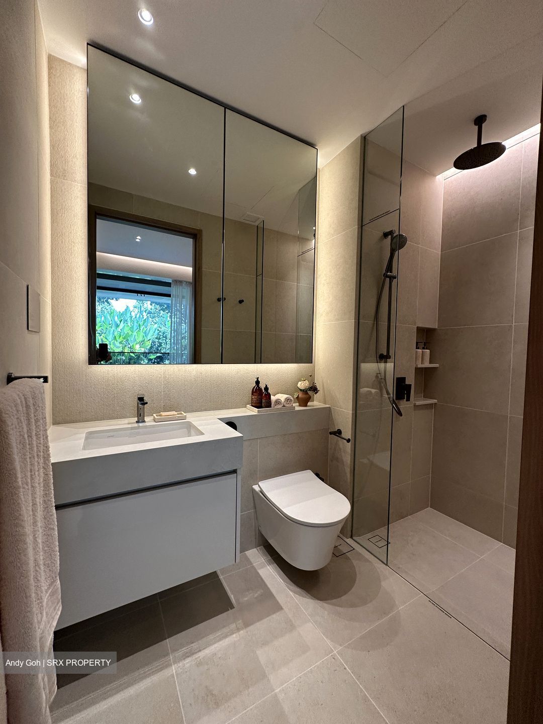 Beach Road (D7), Condominium #589305671